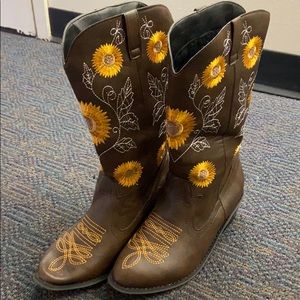 Sunflower cowgirl boots